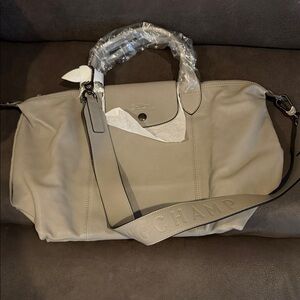 Longchamp  Leather  Bag